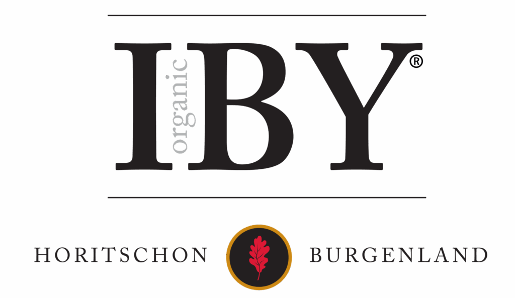 Logo des Weinguts IBY in Horitschon, Burgenland, mit organischer Ausrichtung und Eichenblatt-Symbol.